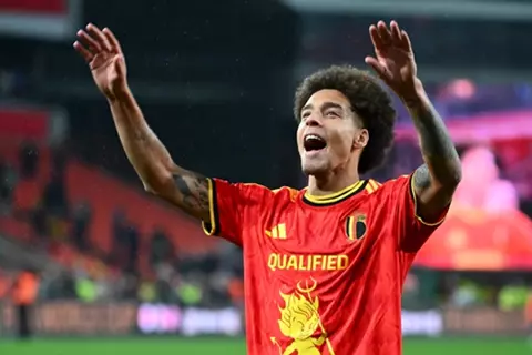 منافس مصر.. نجم بلجيكا: هدفنا ربع النهائي في المونديال.. وسننافس على البطولة